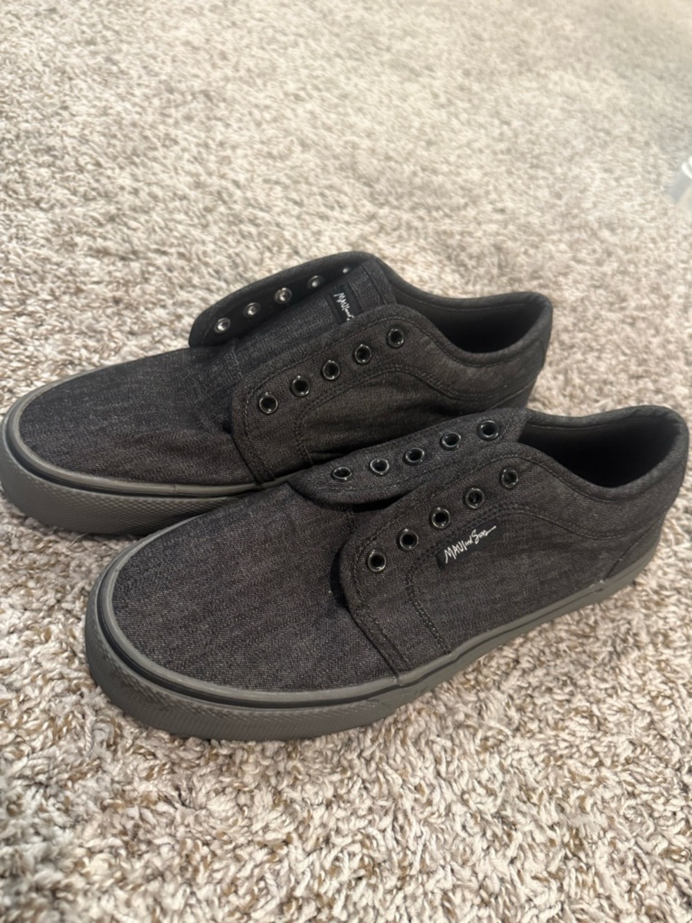 Maui and Sons Men’s Black Canvas Slip-On Lace-Less Sneakers